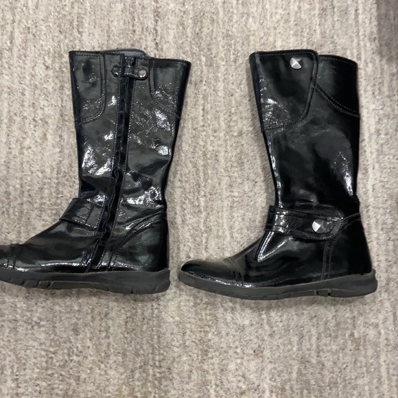 Nordstrom Girls Shiny Leather Boots sz 35 eu - Picture 2 of 8